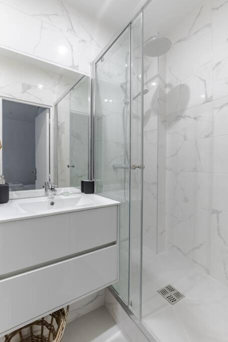 Ferienwohnung Montbrun/Alesia : Cosy Studio Paris Exterior foto