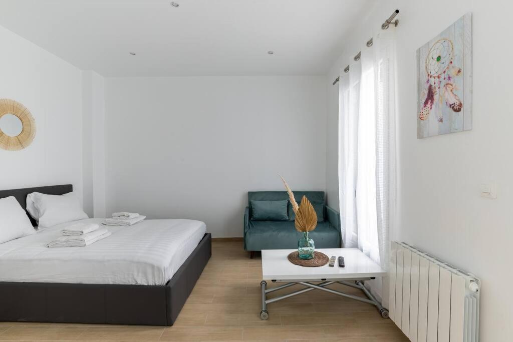 Ferienwohnung Montbrun/Alesia : Cosy Studio Paris Exterior foto